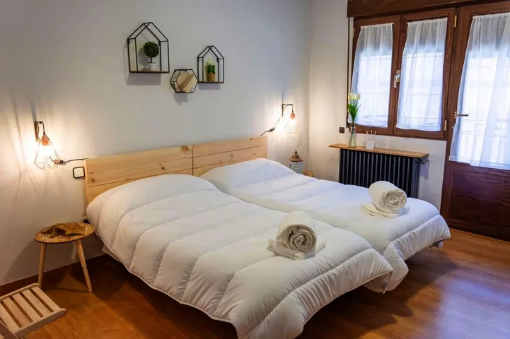 Ferienwohnung für 10 Personen, mit Ausblick und Balkon - 1