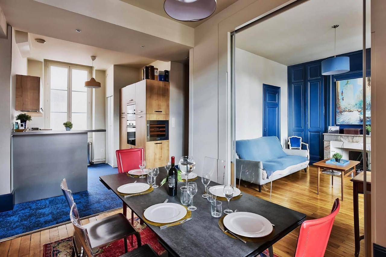 Appartement de vacances entier, Double Room with Private External Bathroom in Villefranche-sur-Saône, Beaujolais