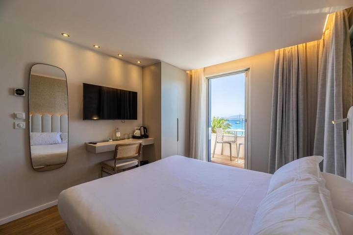 Hôtel pour 2 personnes, avec terrasse à L'Île-Rousse - 4