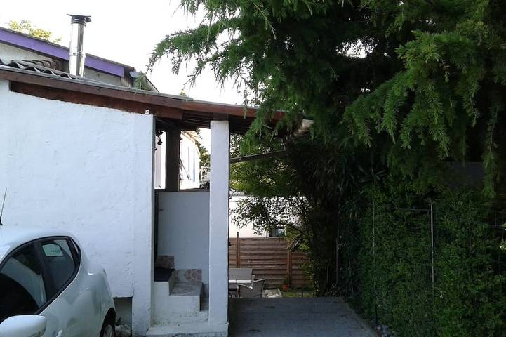 Gîte pour 5 personnes, avec terrasse à La Bégude-de-Mazenc - 3
