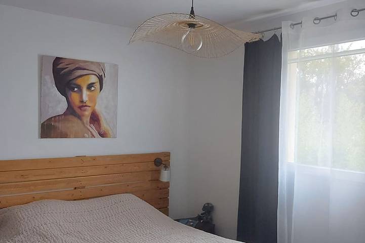 Location de vacances pour 6 personnes, avec terrasse et jardin à Montréal (Rhône-Alpes) - 3