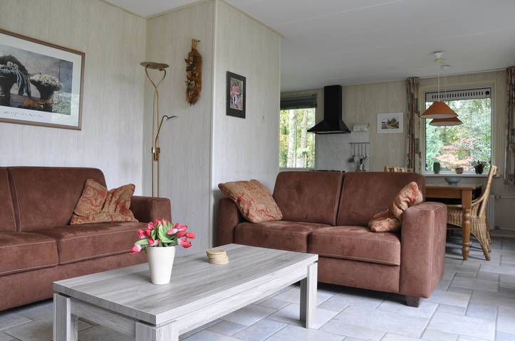 Bungalow für 6 Personen, mit Terrasse und Balkon/Terrasse in Friesland - 4