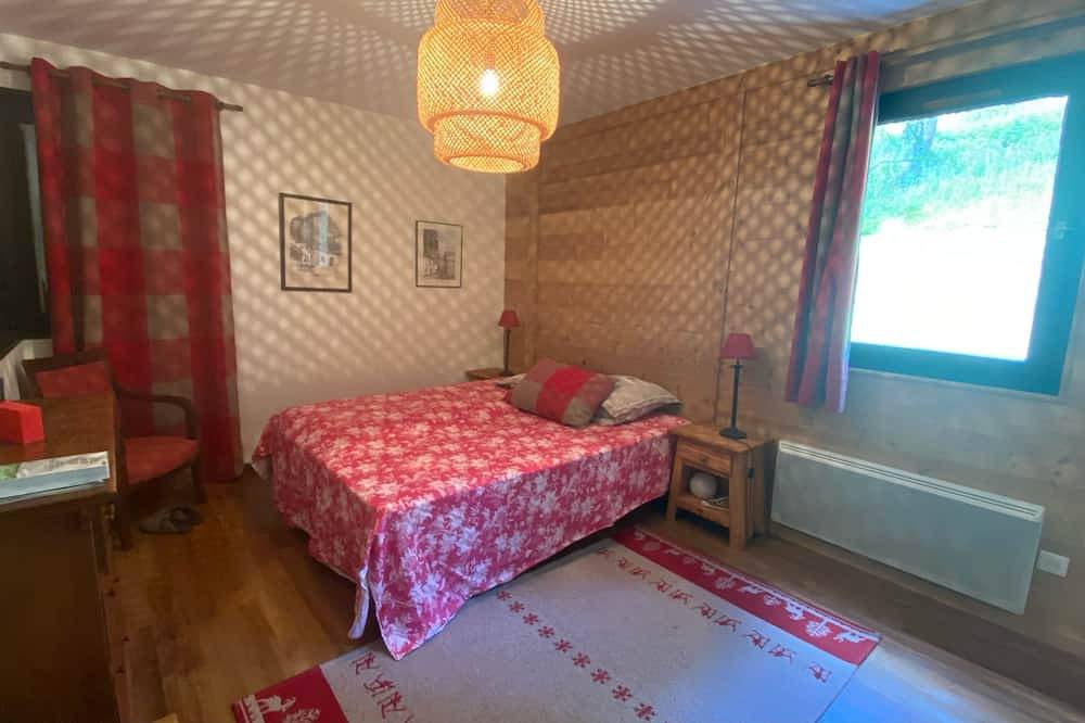 Chalet am Fuße der Pisten und 5 Minuten von Geschäften und Skischule in Vars, Briançon und Umgebung