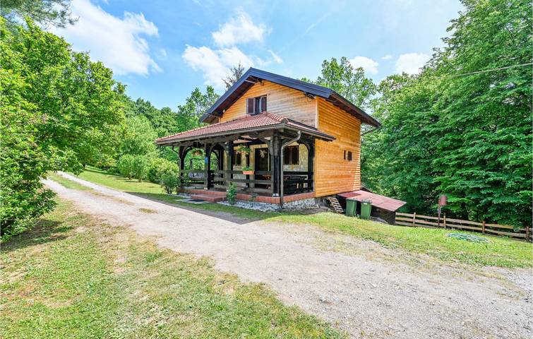Dom dla 6 osób, z Taras i Ogród oraz Sauna i Widok w Karlovac