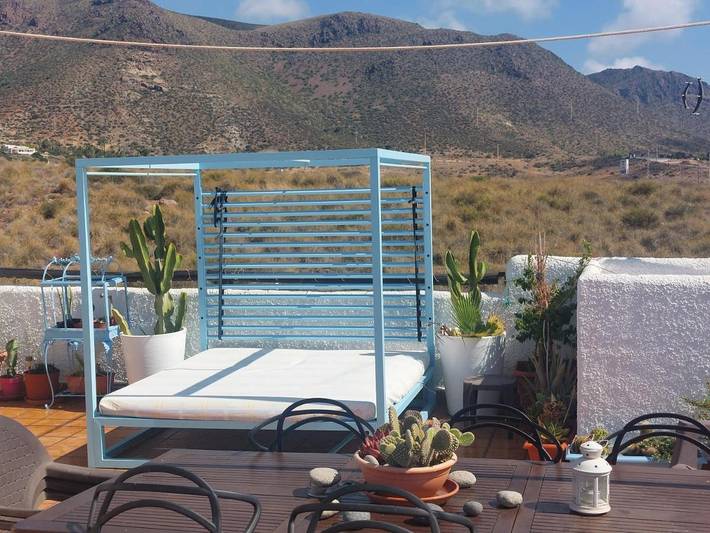 Apartamento para 4 personas, con Balcón y Terraza además de Jardín y Vistas en La Isleta del Moro