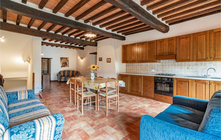 Appartamento sul fiume con piscina e giardino. in Cortona, Provincia di Arezzo