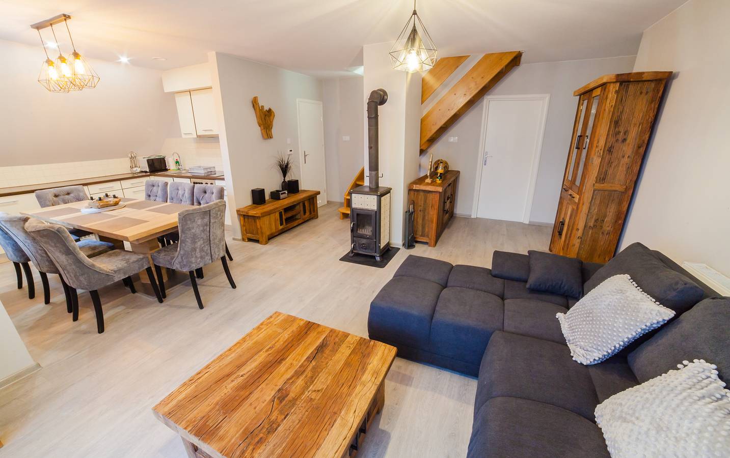 Cały apartament wypoczynkowy, Apartament wakacyjny dla 8 osób z taras in Karpacz, Sudety (Polska)