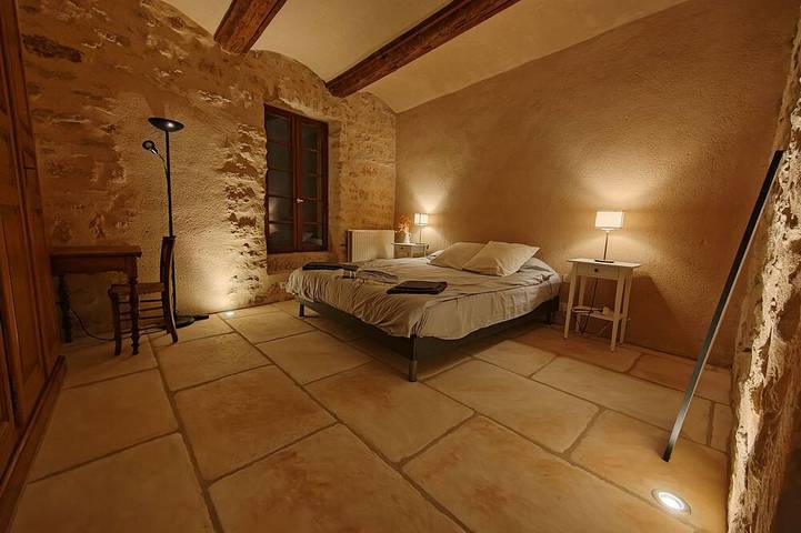 Gîte pour 15 personnes, avec jardin à Saint-Hilaire-d'Ozilhan - 2