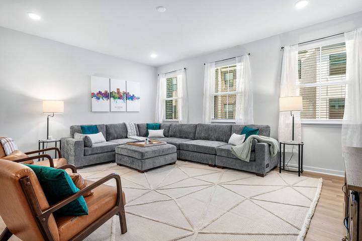 Vacation home for 9 people, with terrace and hot tub, with pets in Virginia