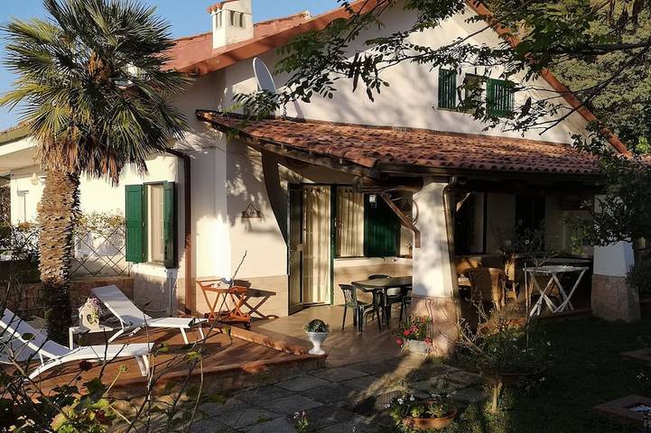 Gîte pour 6 personnes, avec Balcon ainsi que Jacuzzi et Jardin