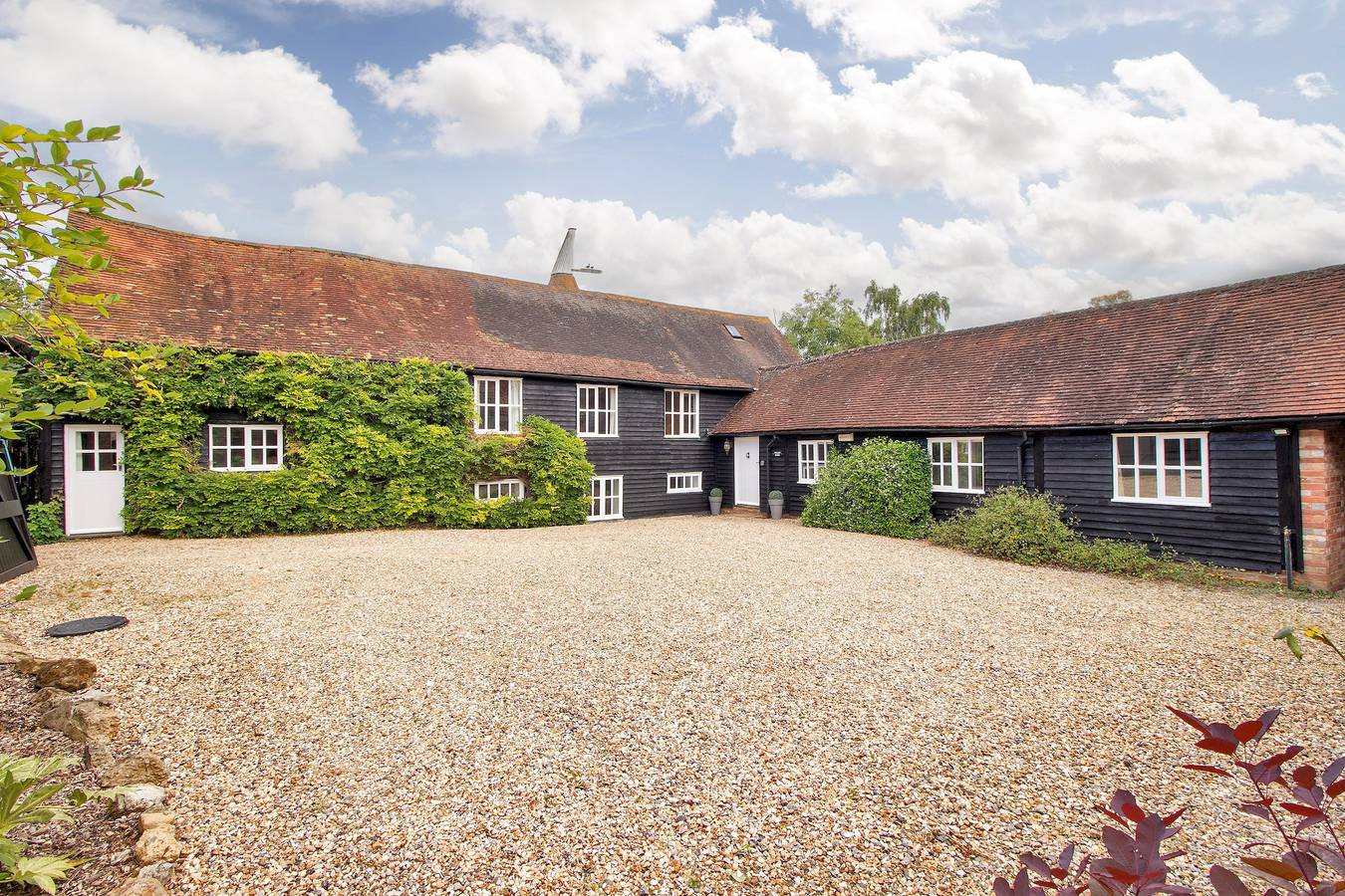 Pass the Keys | Beautiful rural barn in Leigh (Kent), Kent