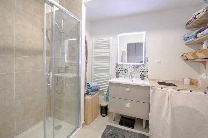 Appartement entier, Esprit Village - Avec parking privé in Clamart, Hauts-de-Seine