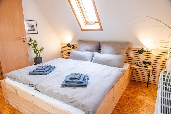 Ferienwohnung für 5 Personen, mit Balkon und Garten sowie Sauna in Oberschwaben
