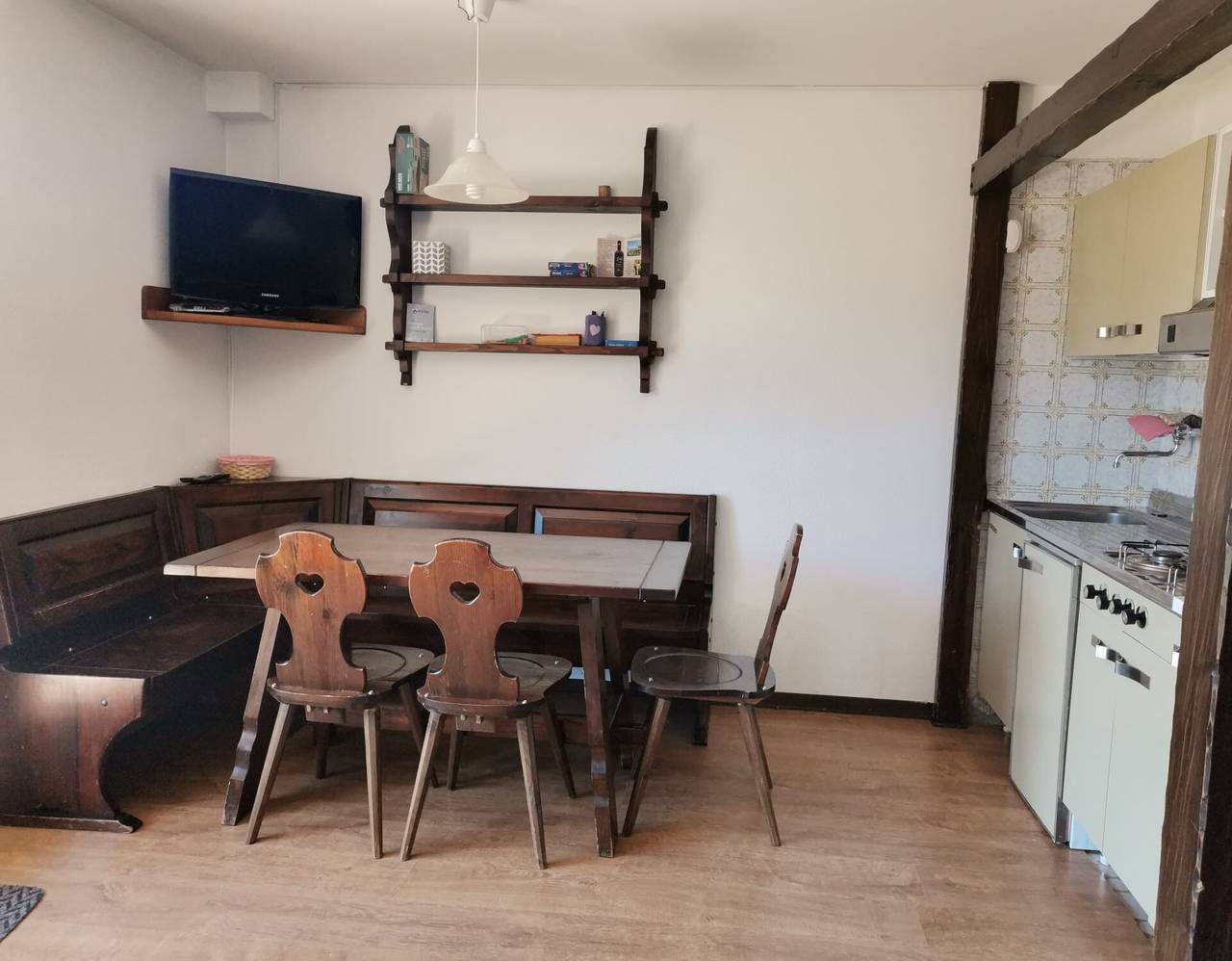 Ganze Wohnung, Ferienwohnung 'Bilocale 200mt Dagli Impianti' in Pistennähe mit Privatem Balkon in Prato Nevoso, Artesina