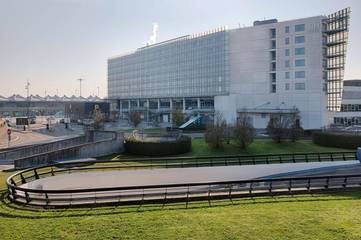 Hôtel pour 2 personnes, avec sauna, animaux acceptés dans Aéroport Lyon Saint-Exupéry