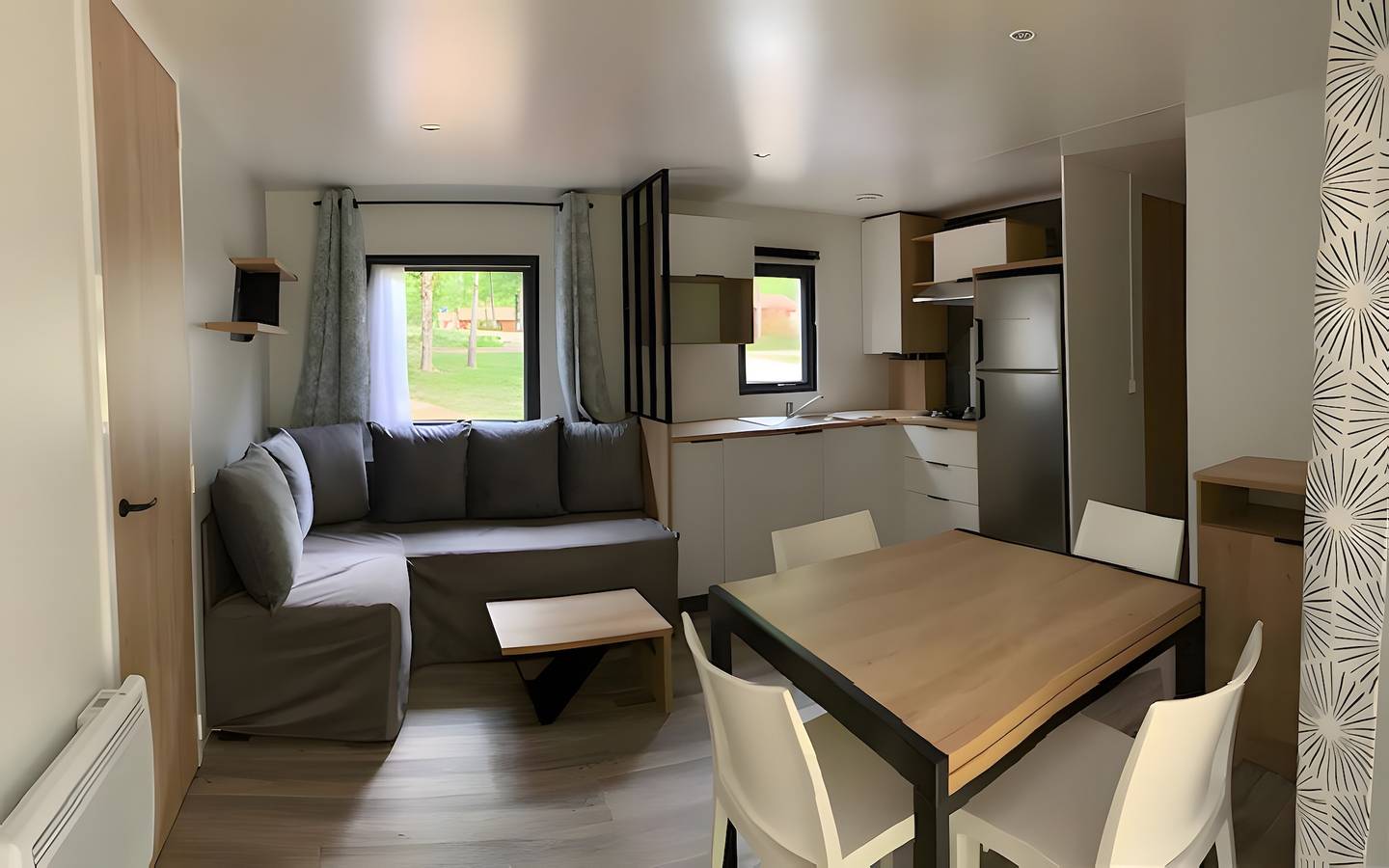 Mobile Home 'Mobilhome Confort 6 Personnes 71' with Private Terrace, Private Garden and Wi-Fi in Bretagne-d'Armagnac, Gers