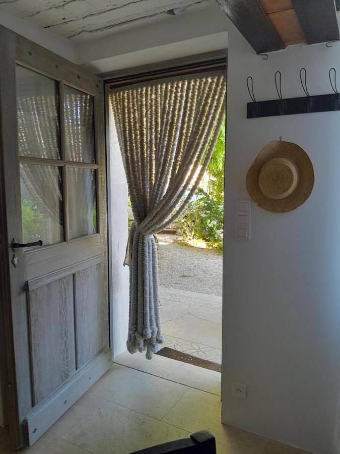 Maison de vacances pour 6 personnes, avec Balcon et Jacuzzi ainsi que Terrasse et Jardin à Beaumes-de-Venise