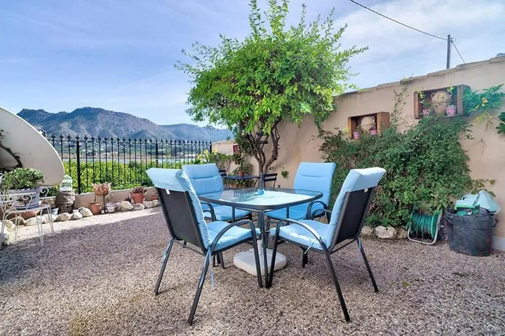 Ferienhaus für 8 Personen, mit Whirlpool und Garten - 1