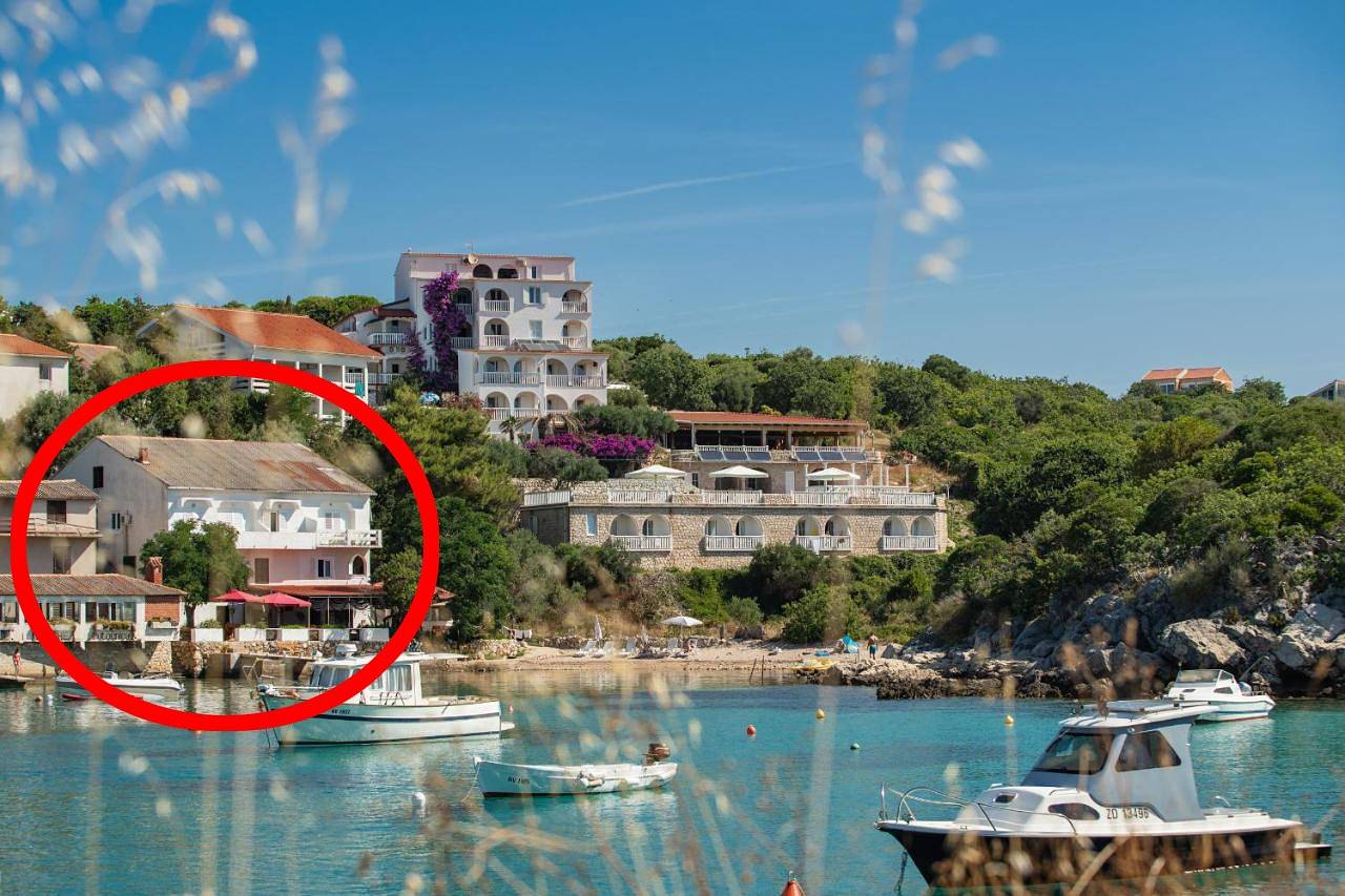 Entire apartment, Two bedroom apartment near beach Potočnica, Pag A-222-a in Novalja, Pag Island