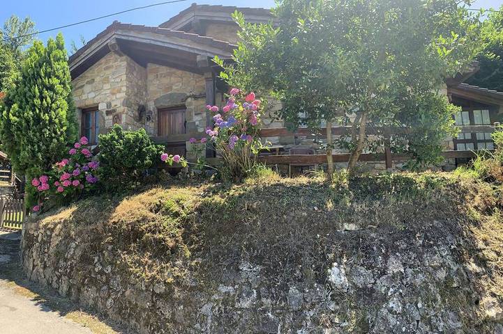 Gîte pour 4 personnes, avec Jardin
