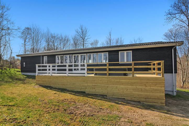 Ferienhaus für 8 Personen, mit Terrasse und Whirlpool in Listed