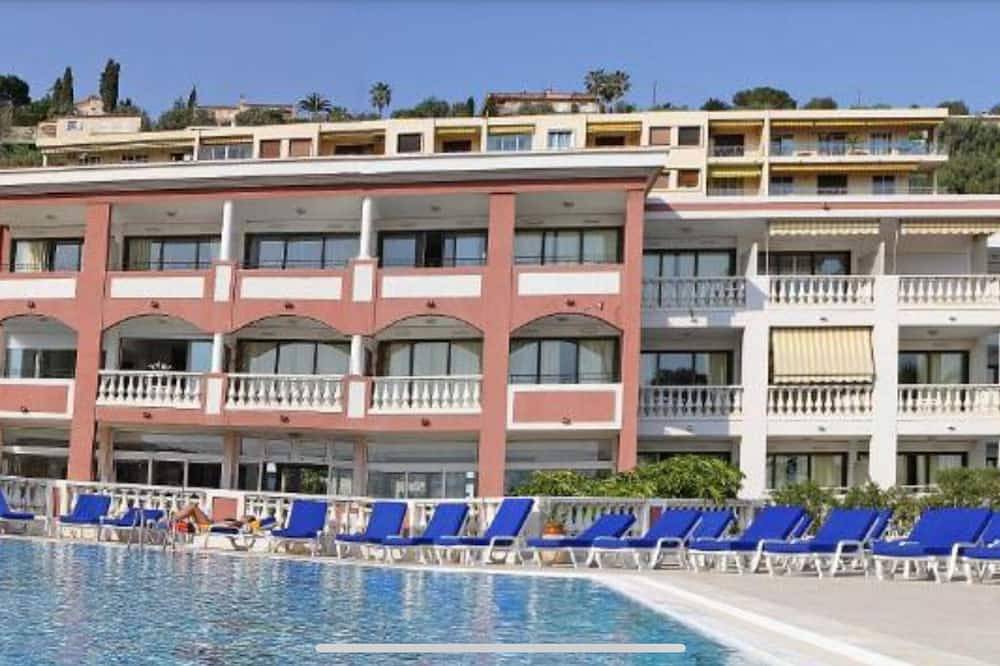 Entire apartment, Studio in a Pierre & Vacances residence. in Villefranche-sur-Mer, Nice region