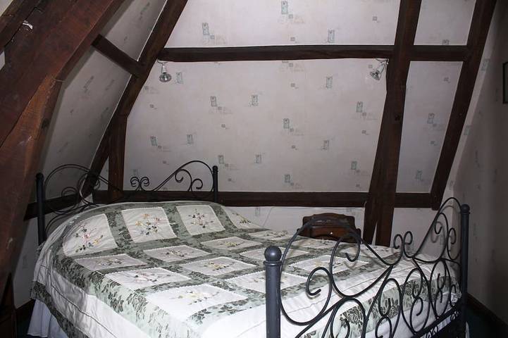 Gîte pour 7 personnes, avec jardin à Hautefort - 2