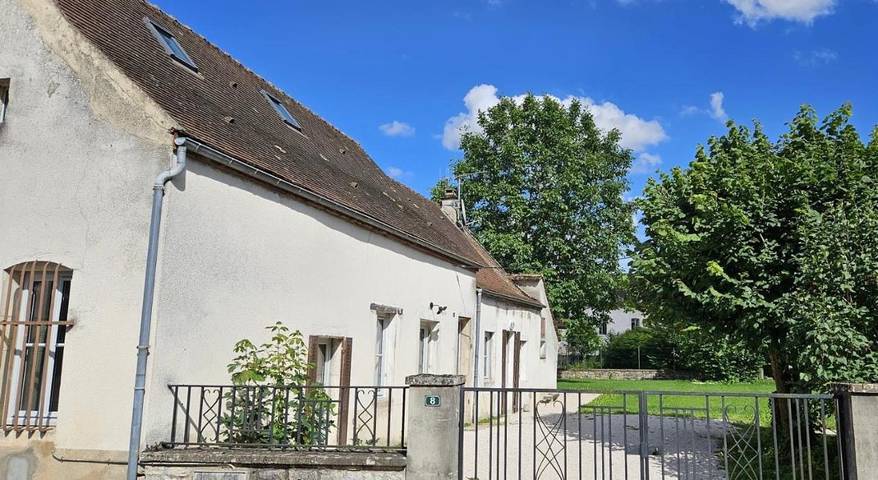 Location de vacances pour 8 personnes, avec jardin, animaux acceptés à Gilly-lès-Cîteaux - 2