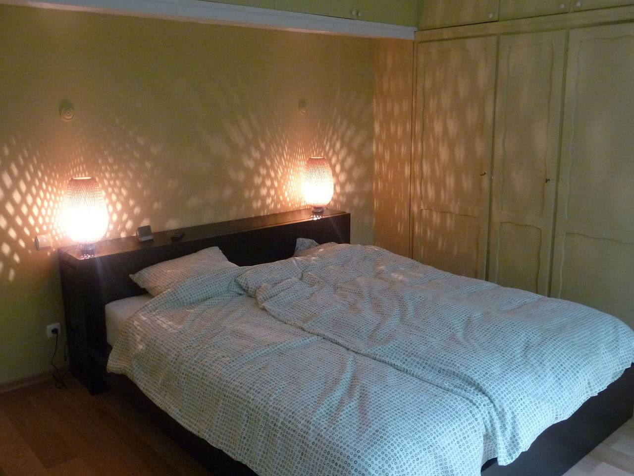 Öko-Haus auf einem Hügel in Falaën in Onhaye, Region Namur