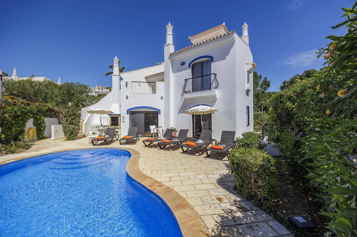 Villa für 6 Personen mit Garten in Quinta do Lago, Almancil