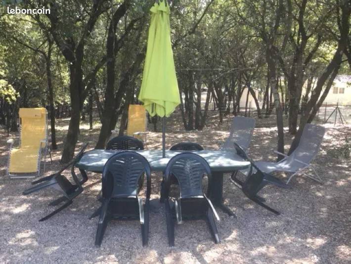 Location de vacances pour 8 personnes, avec terrasse et piscine à Orgnac-l'Aven - 3