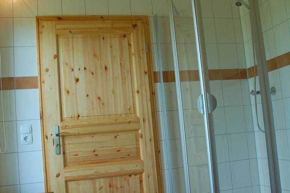 Entire apartment, Apartment Dandelion - I know a house on the forest ... in Malchin, Kummerower See