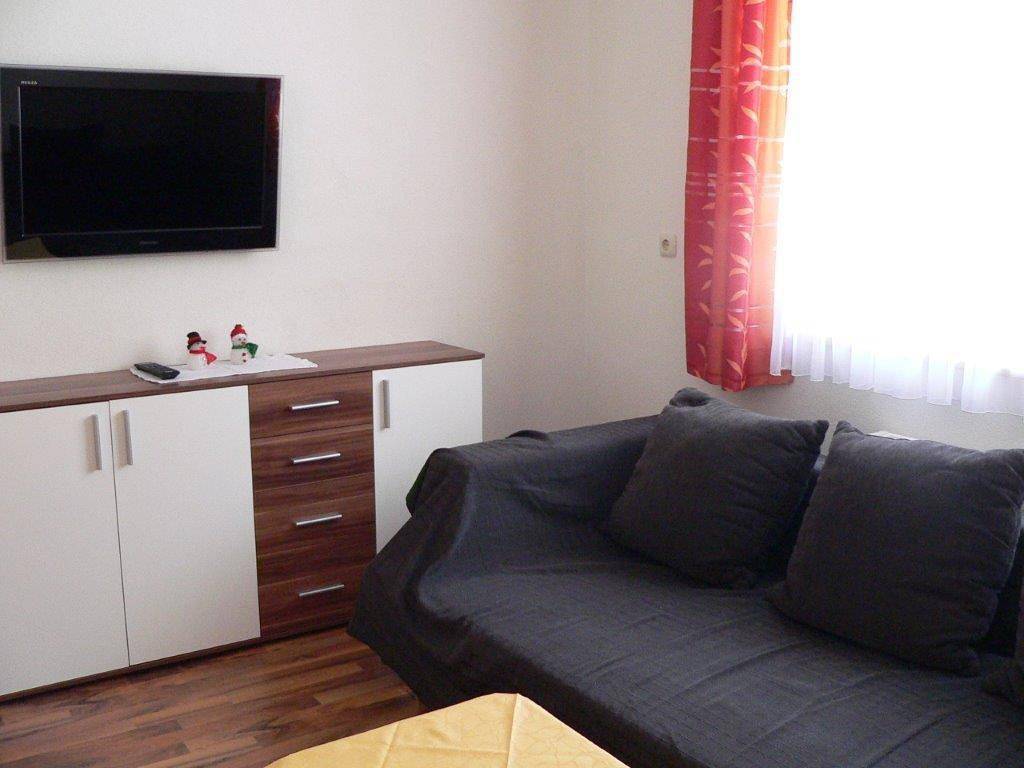 Entire holiday apartment, Ferienwohnung A in Eben am Achensee, Tirolean lowland region