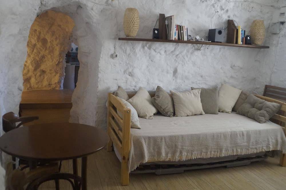 Cave House \"La Estrella\" 10 minutes from Granada center. in Surroundings of Sierra Nevada, Monachil