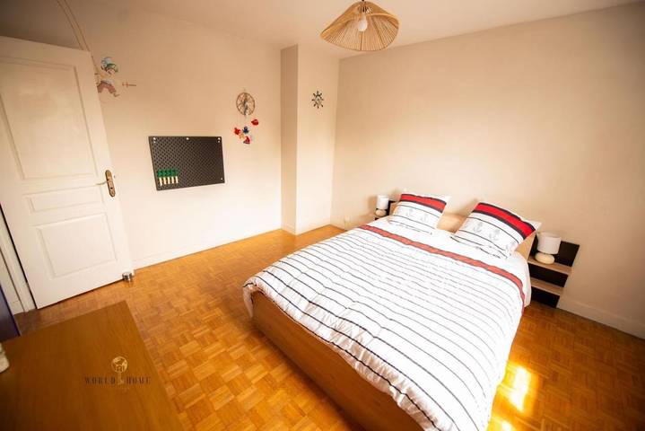 Location de vacances pour 10 personnes, avec terrasse à Montfermeil - 4