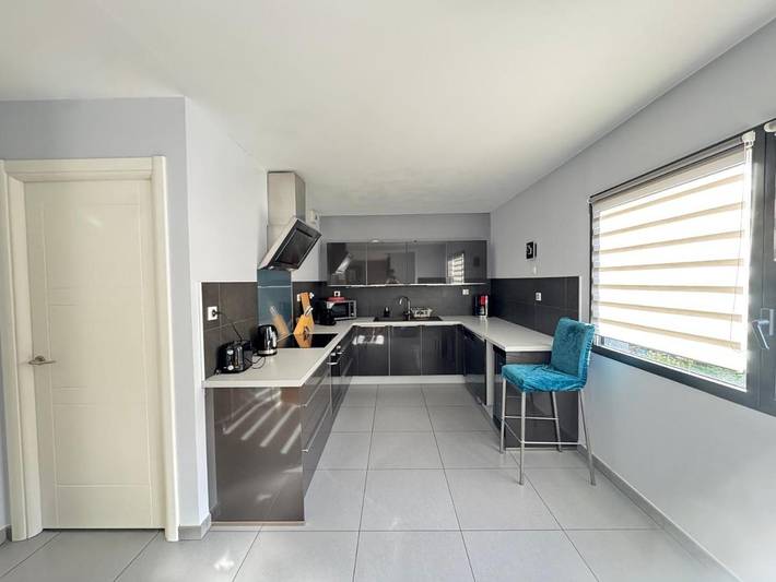Gîte pour 6 personnes, avec Balcon et Terrasse à Saint-Genis-Pouilly - 2
