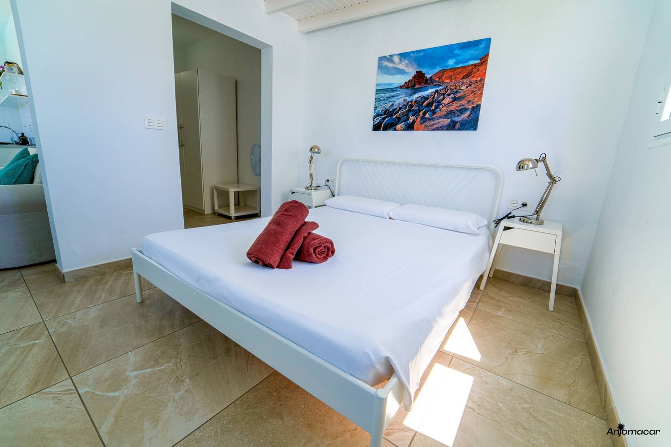 Entire holiday apartment, One bedroom apartment with pool views in Tahiche, Teguise