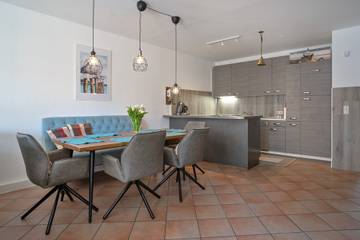 Ferienhaus für 7 Personen in Norddeich, Nordseeküste, Bild 2