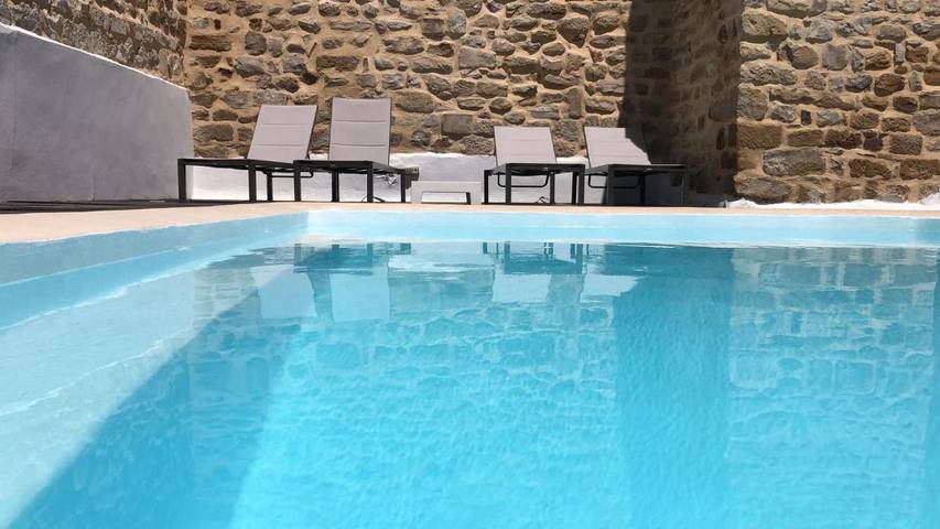 Apartamento para 4 personas, con Terraza además de Jardín y Piscina en Úbeda