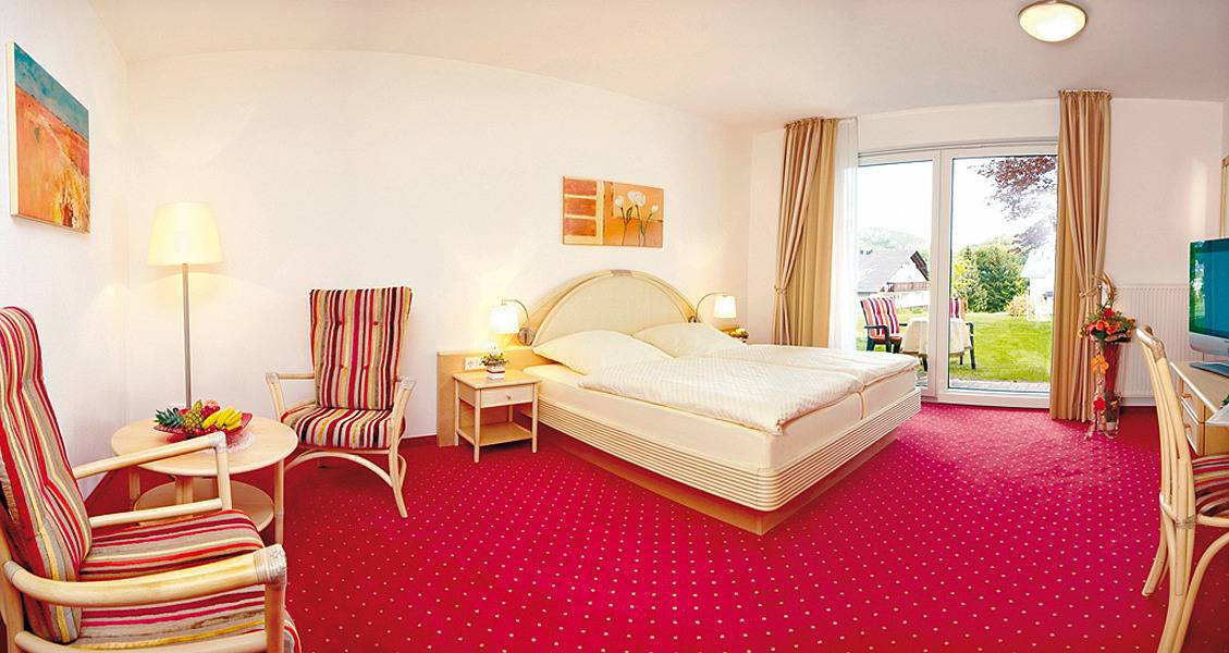 Hotel Edelweiss - Garni - Ferienwohnung Strycktal in Stryck, Willingen