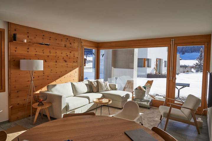 Appartamento per 4 persone, con balcone e giardino in Engadina