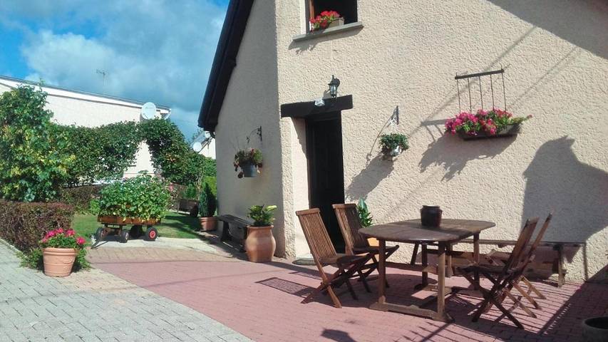 Location de vacances pour 6 personnes, avec Terrasse à Bourg-Fidèle