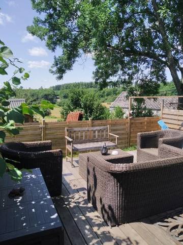 Gîte pour 4 personnes, avec vue et jardin à Ciney
