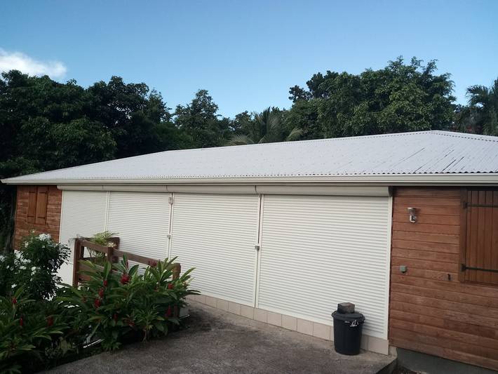 Location de vacances pour 10 personnes, avec jardin ainsi que piscine et terrasse à Bouillante - 4