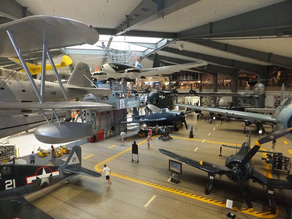 Ganze Wohnung, Caribbean Blue 1 Bdr Wohnung nur einen kurzen Spaziergang vom Strand entfernt. Familienfreundlich. Blick auf den Pool in Johnsons Beach, Perdido Key