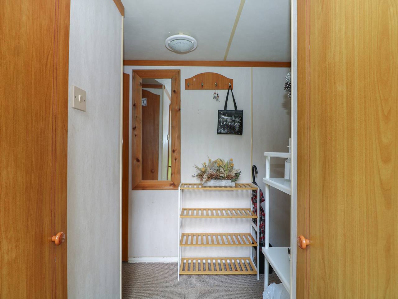 10 Cater Gardens in Worplesdon, Guildford