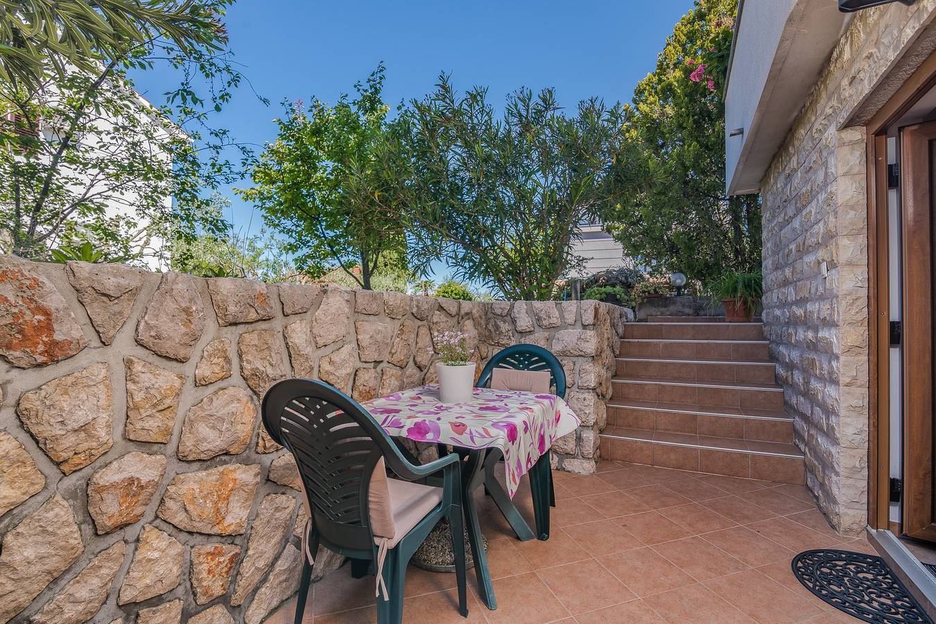 Appartamento vacanze a Njivice a partire da 98€ a notte