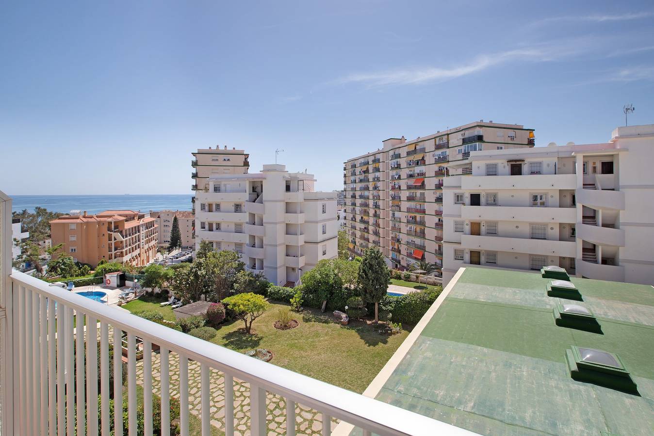 Entire apartment, Apartment 'Apartamento Benalmadena Playa' with Sea View, Wi-Fi and Air Conditioning in Benalmádena Costa, Benalmádena