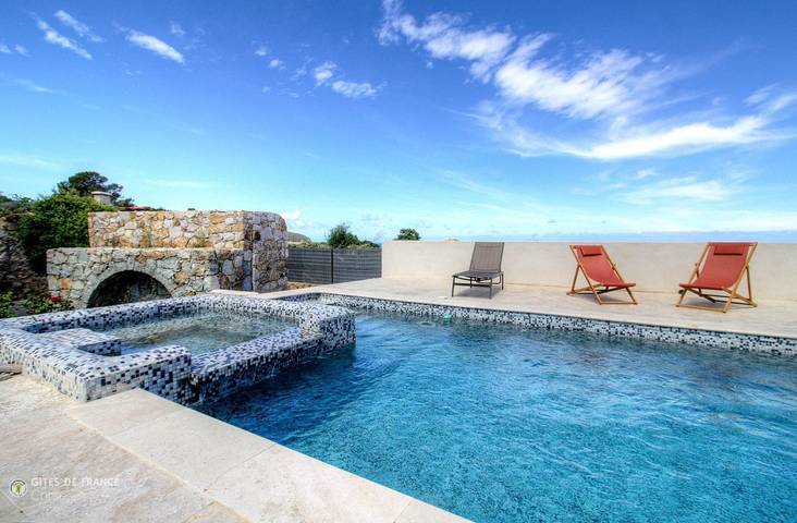 Maison de vacances pour 4 personnes, avec Terrasse ainsi que Jardin et Piscine à Monticello