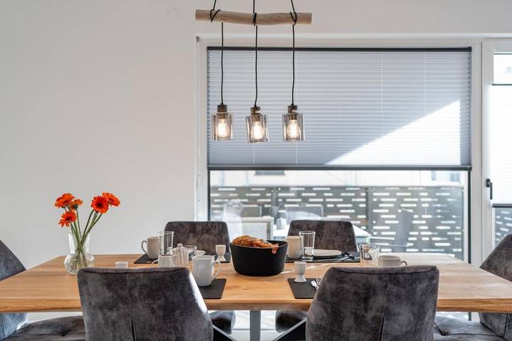 Ferienwohnung für 6 Personen, mit Balkon und Terrasse sowie Garten und Ausblick in Horb am Neckar